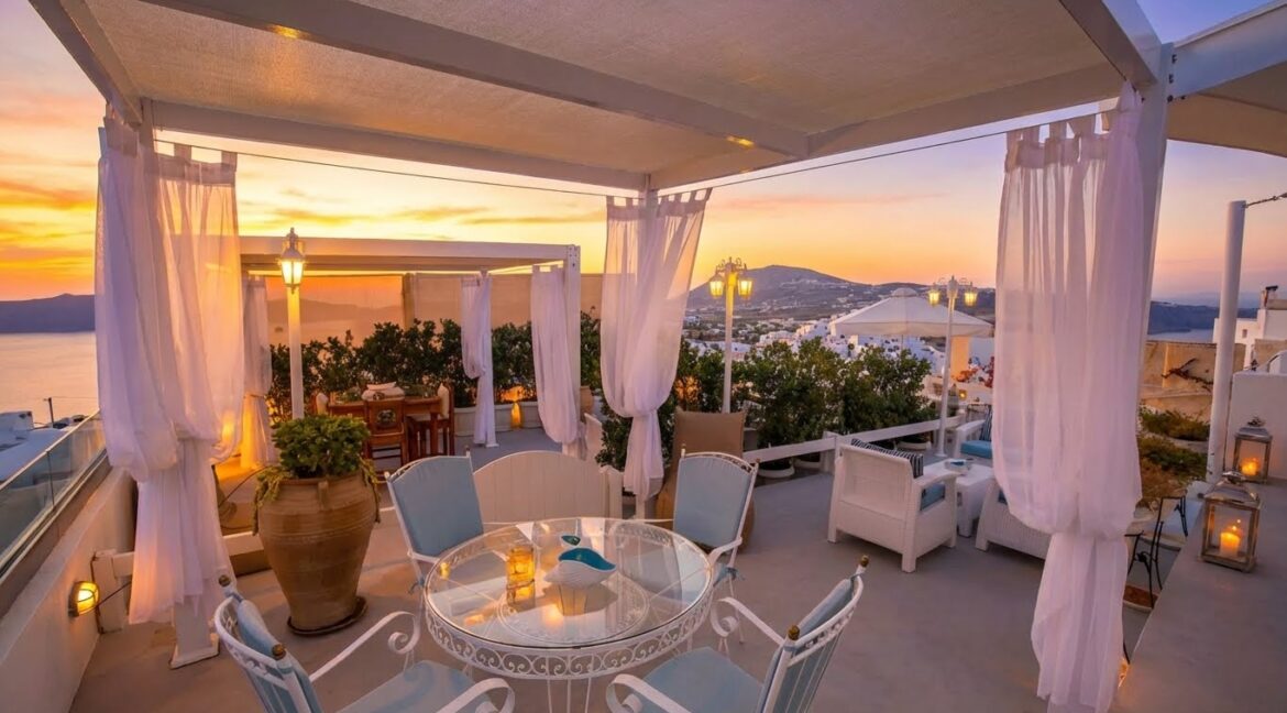 houses for sale in Santorini, Firostefani 3