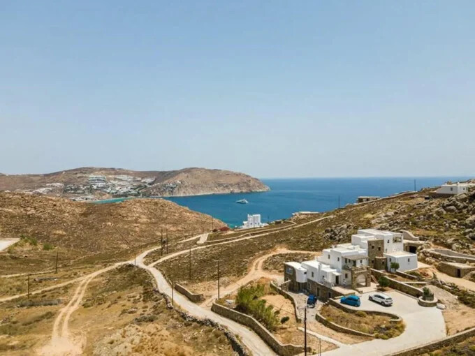 10 Room Luxury Villa for Sale in Mykonos, Greece