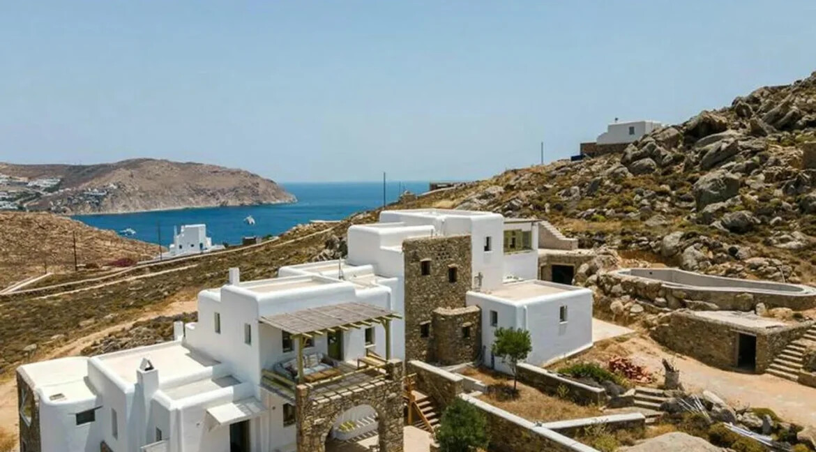 10 Room Luxury Villa for Sale in Mykonos, Greece 17