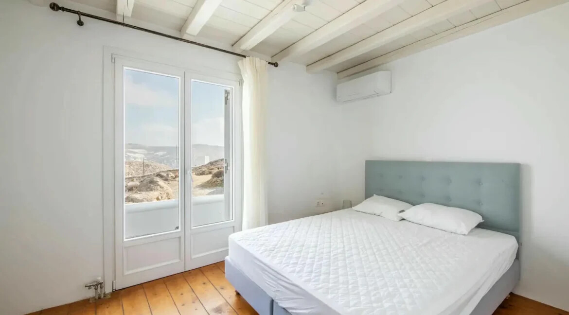 10 Room Luxury Villa for Sale in Mykonos, Greece 5