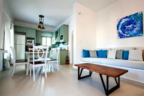 2 Houses for Sale in Santorini Perivolos 10