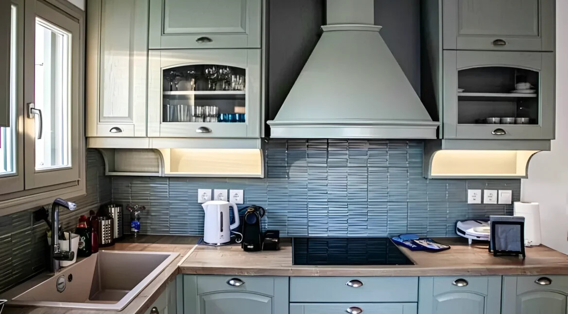 2 Houses for Sale in Santorini Perivolos 11