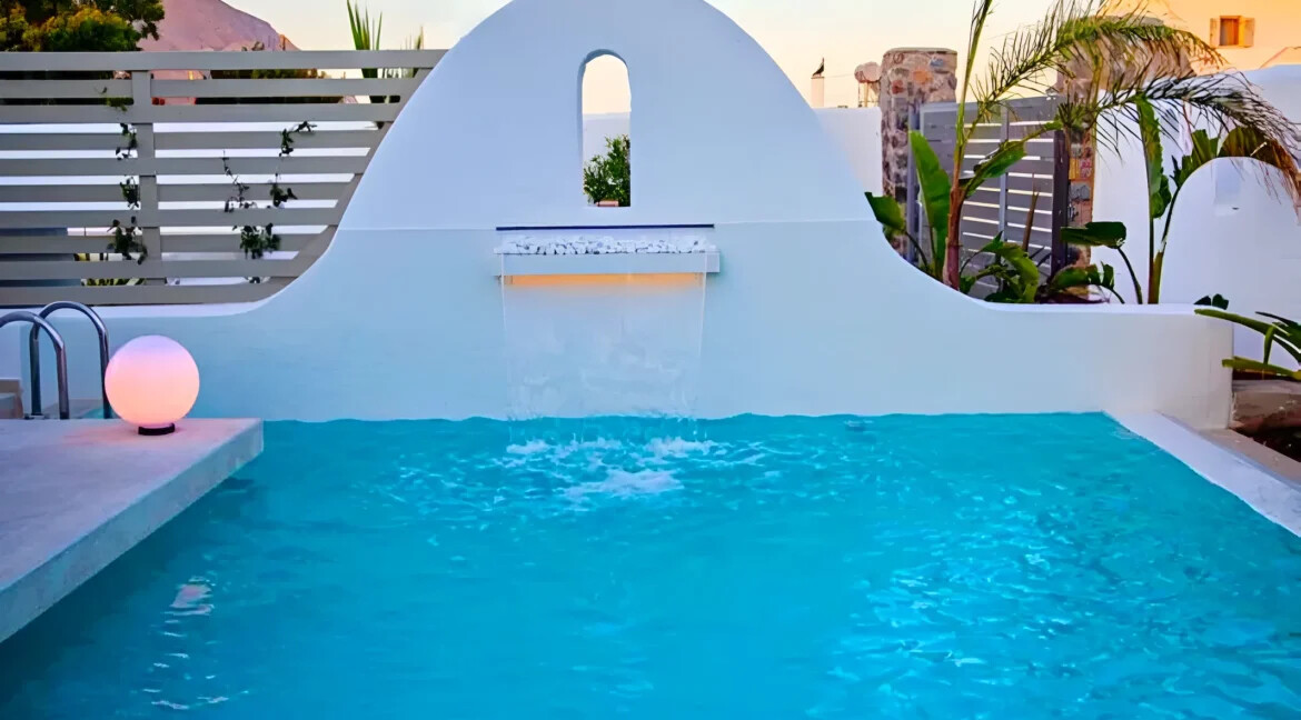 2 Houses for Sale in Santorini Perivolos 15