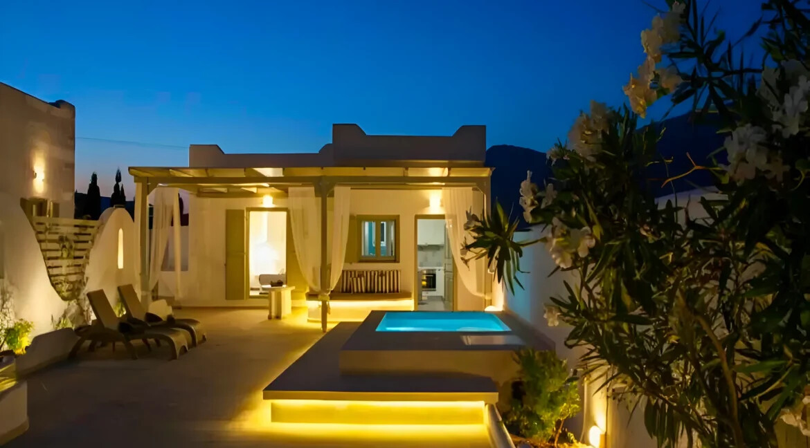 2 Houses for Sale in Santorini Perivolos 22