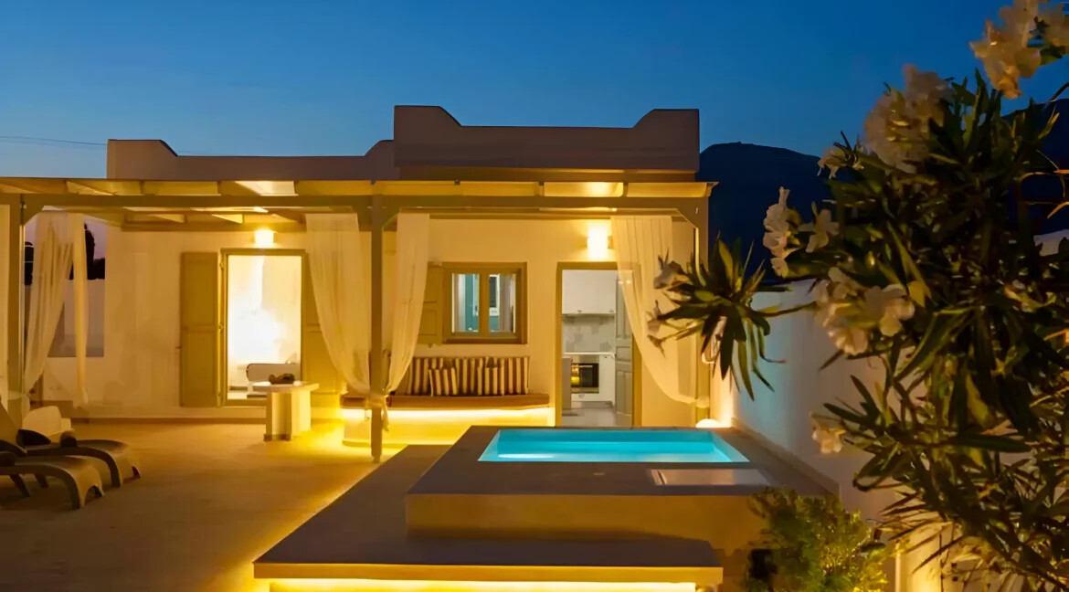2 Houses for Sale in Santorini Perivolos 23