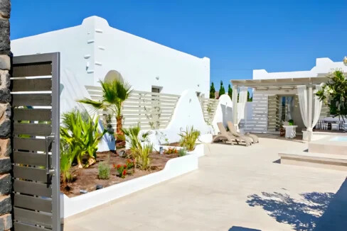 2 Houses for Sale in Santorini Perivolos 26