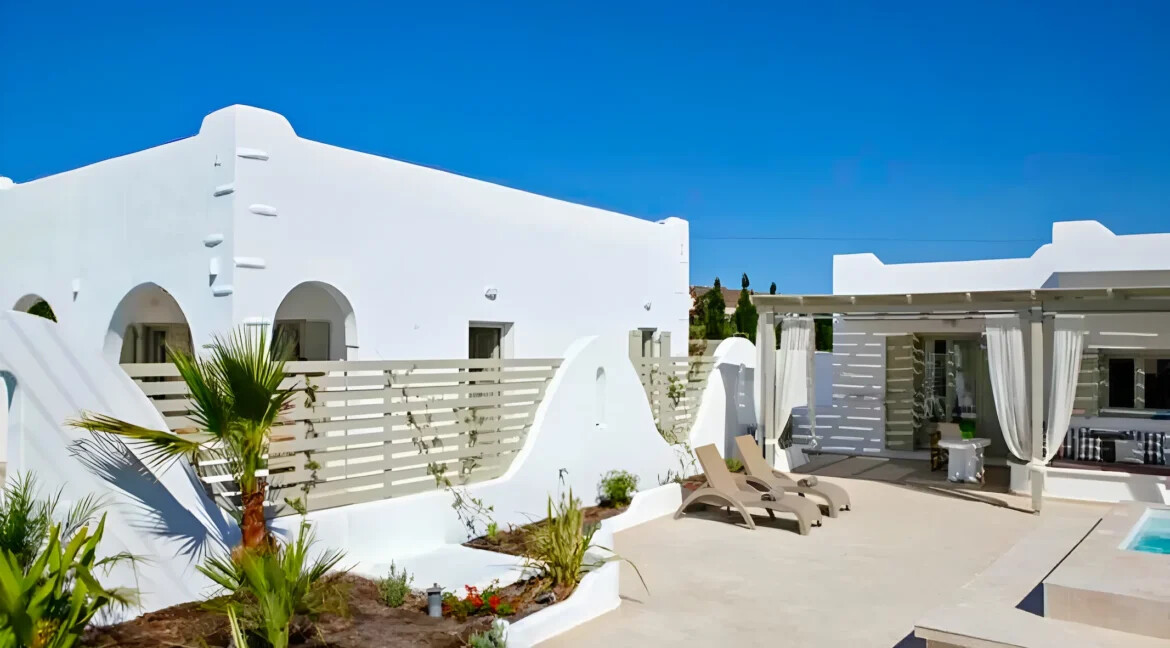 2 Houses for Sale in Santorini Perivolos 28