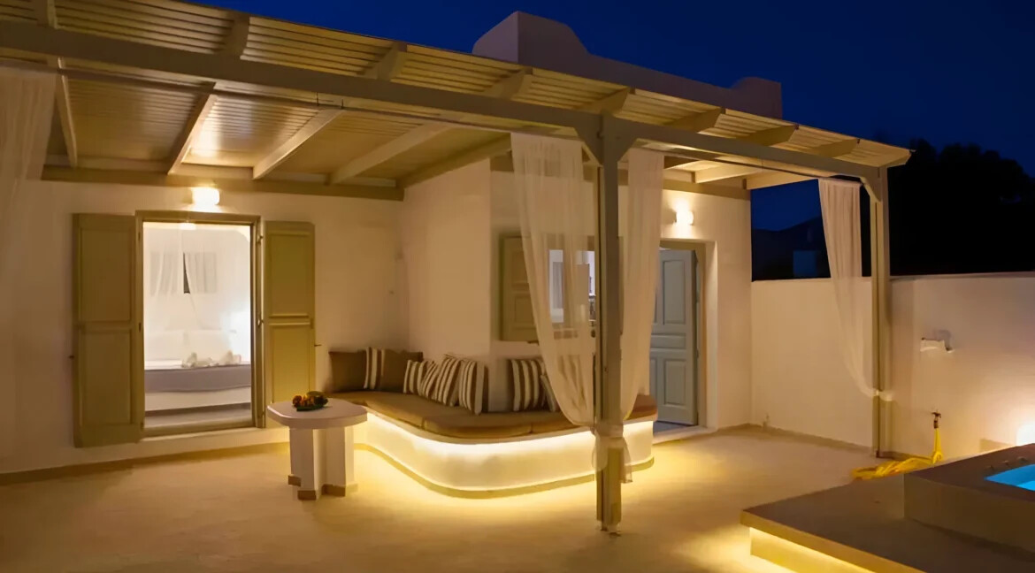 2 Houses for Sale in Santorini Perivolos 32