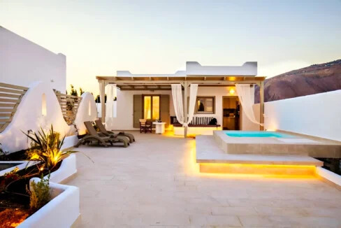 2 Houses for Sale in Santorini Perivolos 37