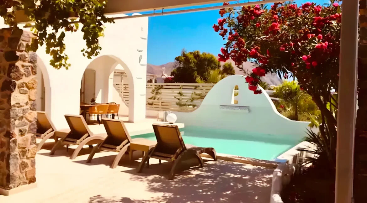 2 Houses for Sale in Santorini Perivolos 38