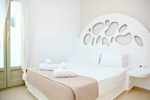 2 Houses for Sale in Santorini Perivolos 4