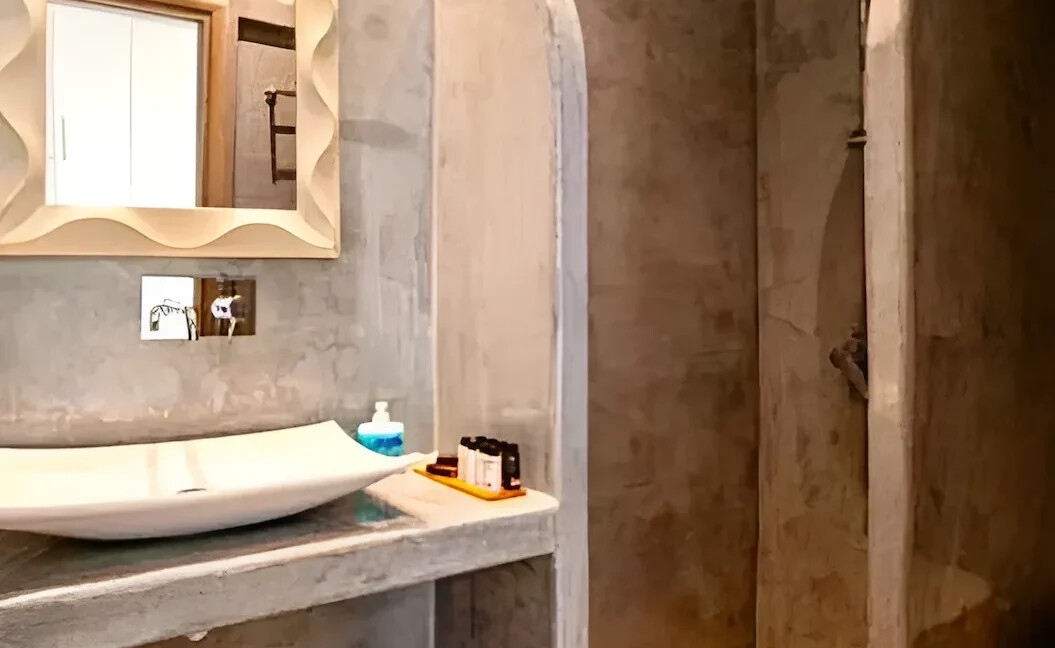 2 Houses for Sale in Santorini Perivolos 6