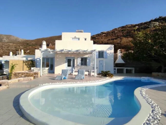 House for sale in Paros Greece