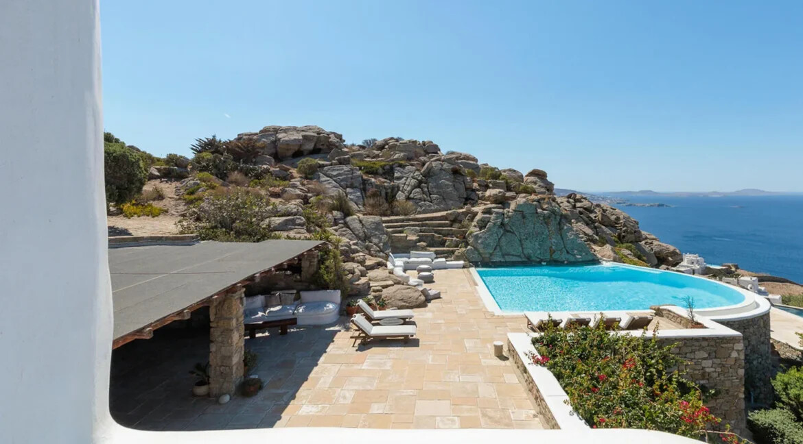 5 Bedroom Luxury Villa for Sale in Mykonos, Greece 4