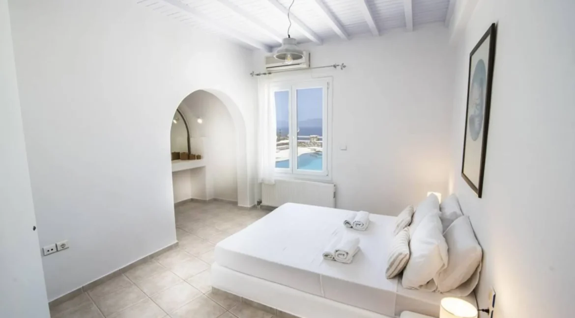 6 Bedroom Luxury House for Sale in Mykonos Greece 15
