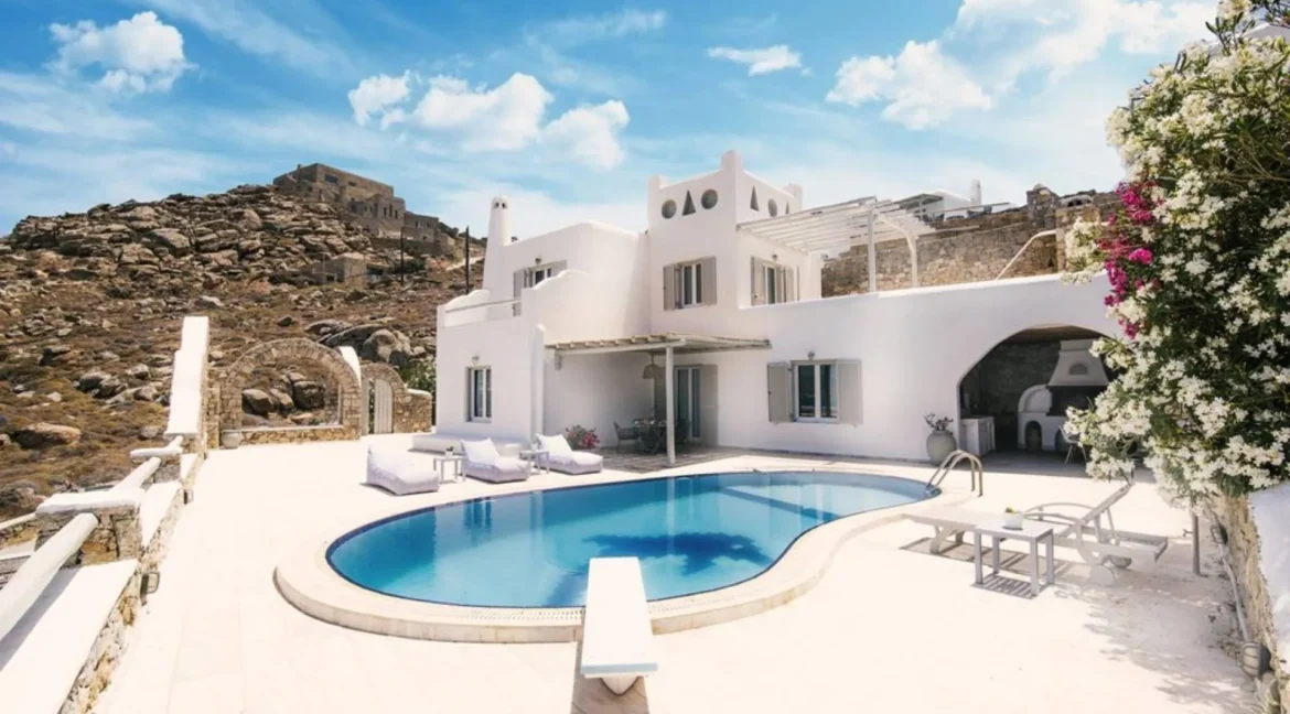 6 Bedroom Luxury House for Sale in Mykonos Greece 21