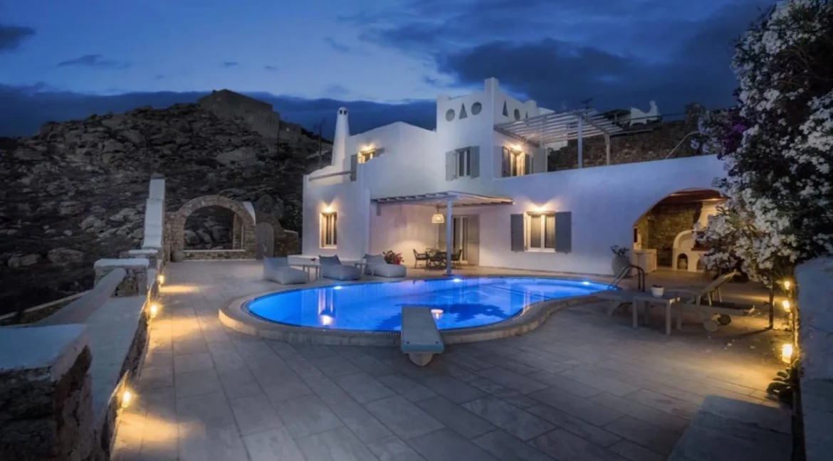 6 Bedroom Luxury House for Sale in Mykonos Greece 25