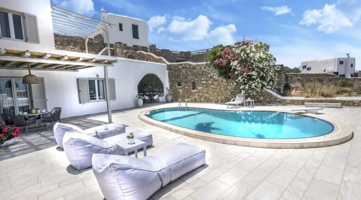 6 Bedroom Luxury House for Sale in Mykonos Greece 7