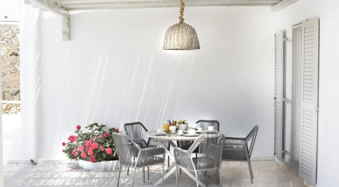 6 Bedroom Luxury House for Sale in Mykonos Greece 8