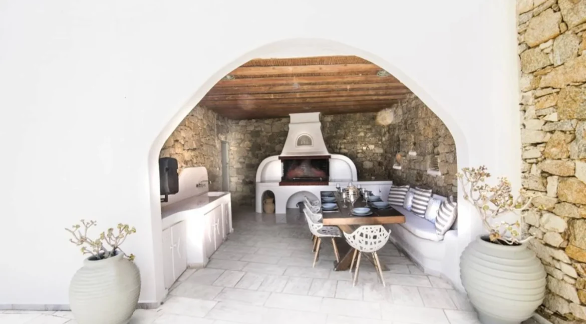 6 Bedroom Luxury House for Sale in Mykonos Greece 9