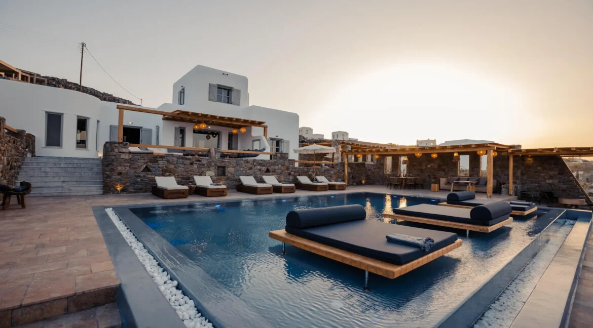 7 Bedroom Luxury Villa for Sale in Mykonos Greece