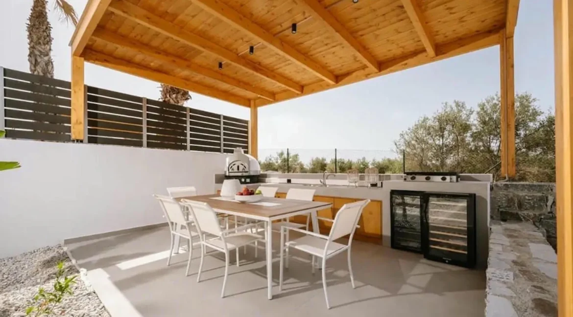 Buy a Villa in Crete 1