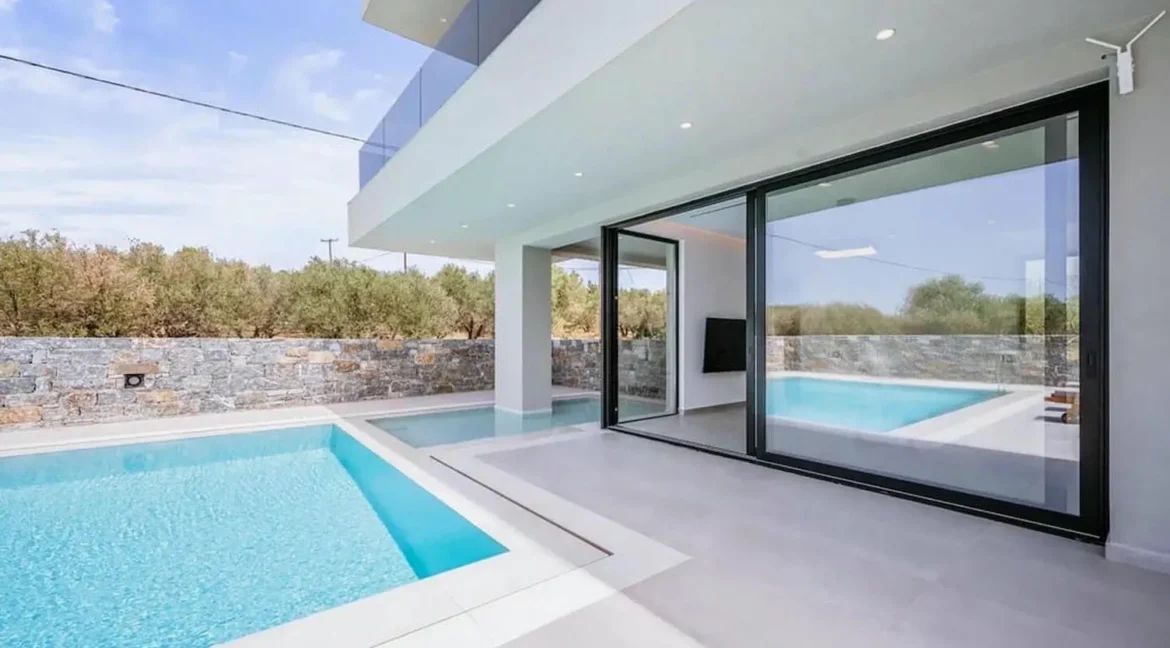 Buy a Villa in Crete 18