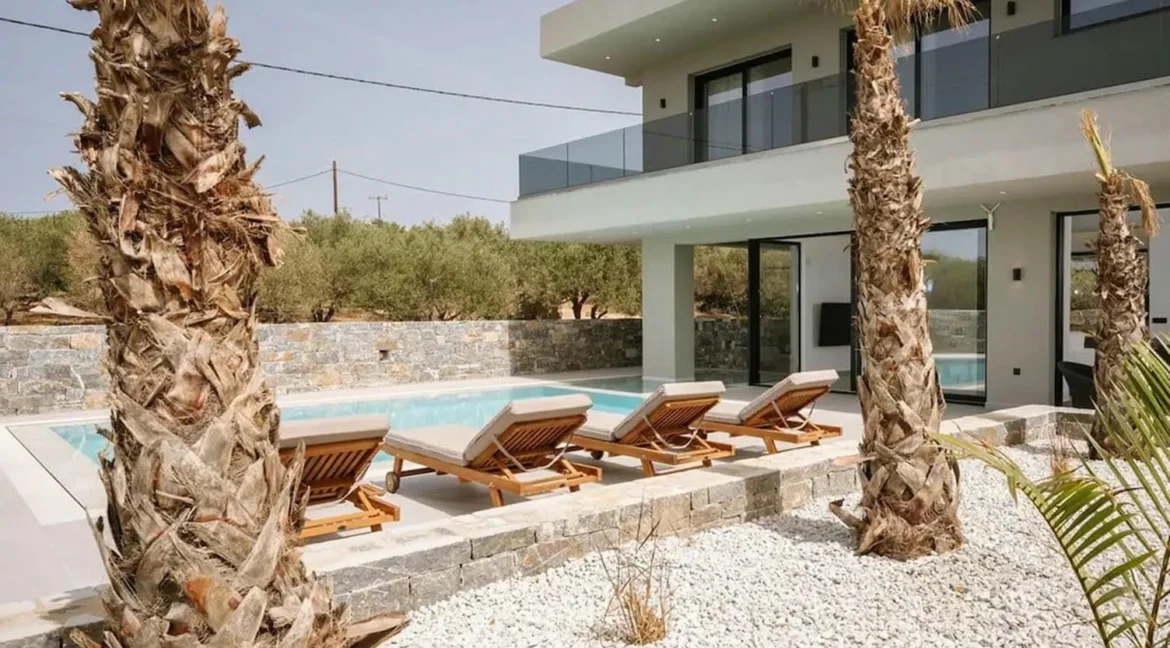 Buy a Villa in Crete 20