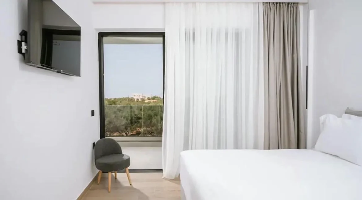 Buy a Villa in Crete 3