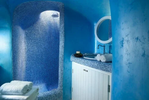 Cave House for Sale Santorini Oia 11