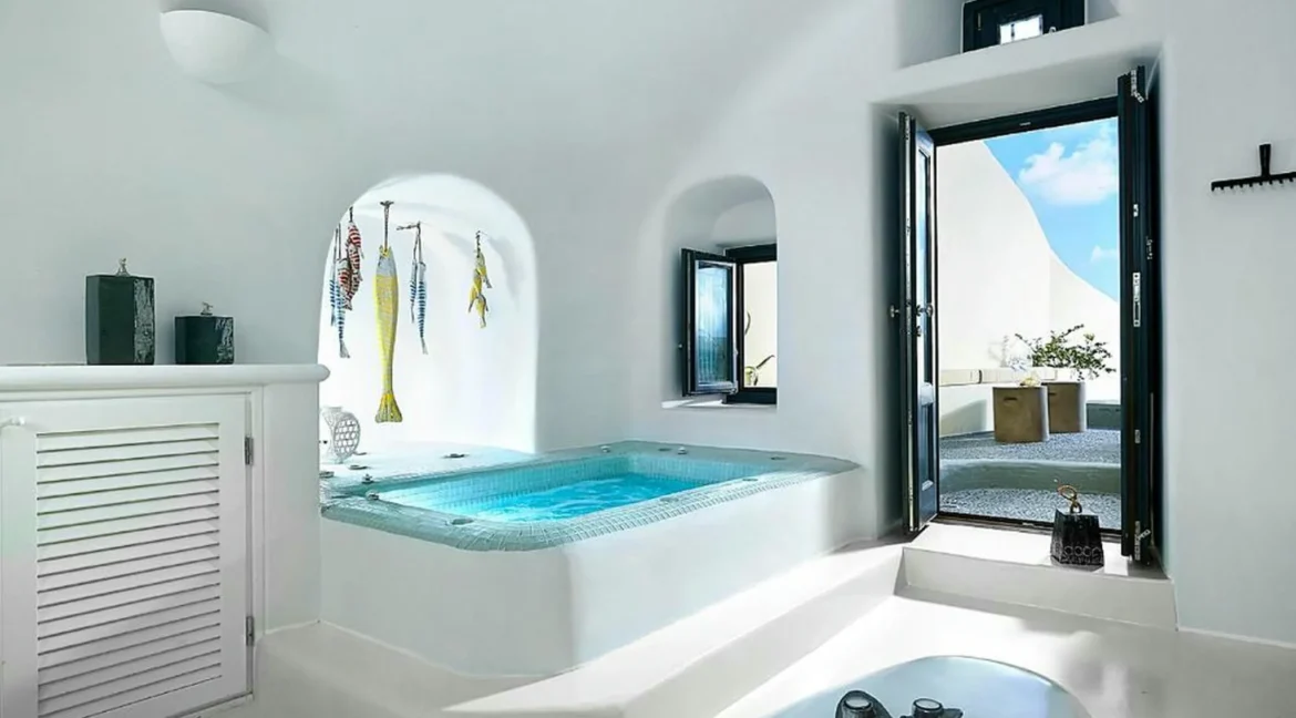 Cave House for Sale Santorini Oia 14