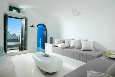 Cave House for Sale Santorini Oia 15