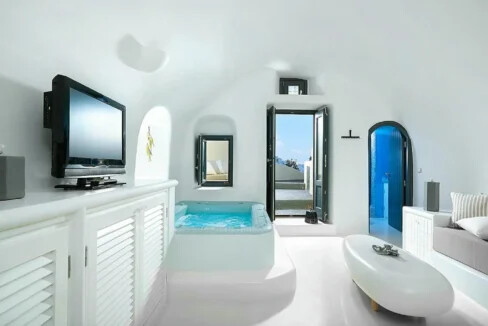Cave House for Sale Santorini Oia 16