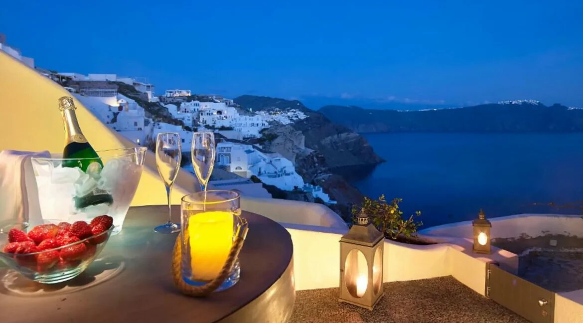 Cave House for Sale Santorini Oia 5