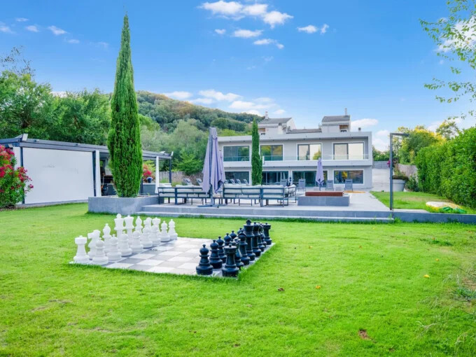 Great Villa in Corfu for sale