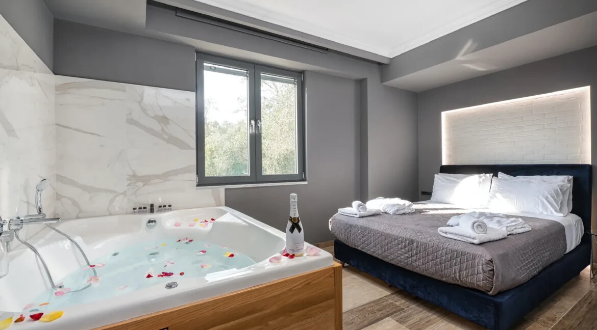 Great Villa in Corfu for sale 9