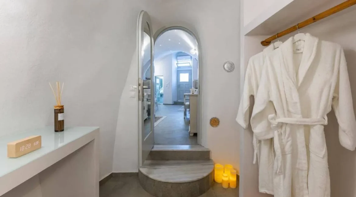 Home for Sale Santorini Greece 4