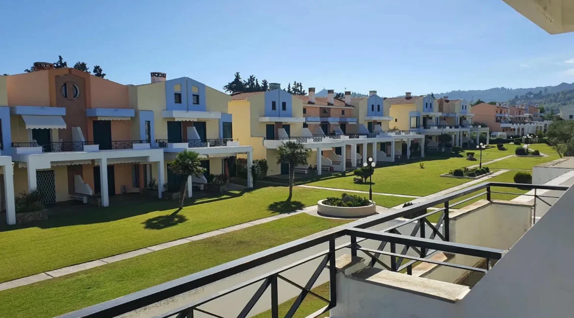 House by the Sea for Sale in Pefkohori Halkidiki 14