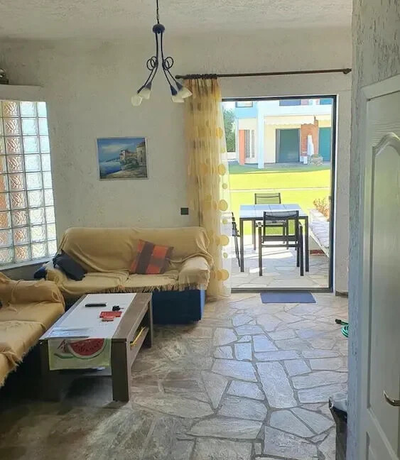 House by the Sea for Sale in Pefkohori Halkidiki 6