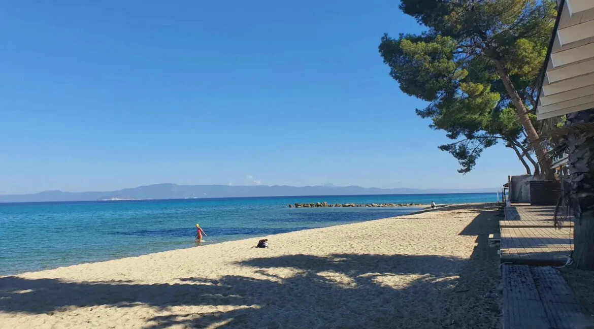 House by the Sea for Sale in Pefkohori Halkidiki 7