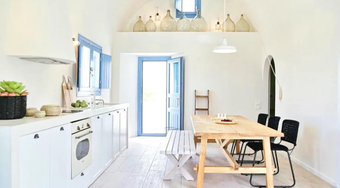 Houses Complex for Sale in Santorini Finikia Oia 12