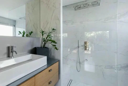 Luxury Apartment For Sale In Kavouri Athens 15