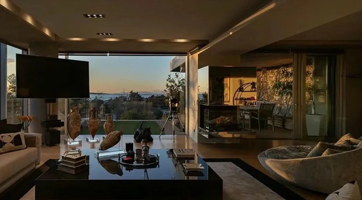 Luxury Apartment For Sale In Kavouri Athens 3