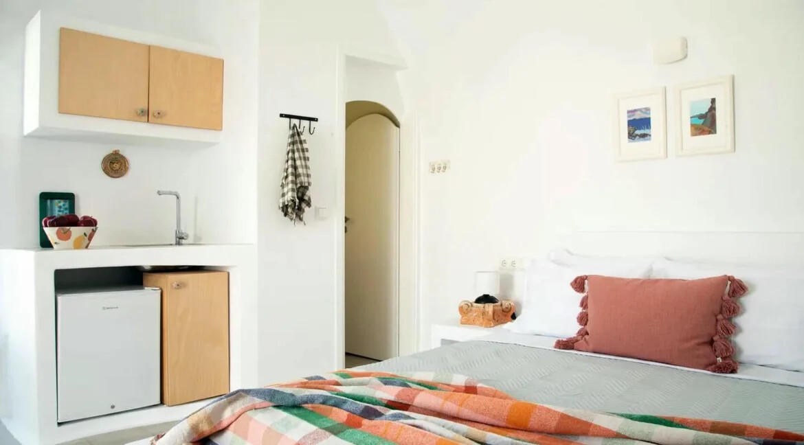 Property of 3 studios Santorini for sale 1