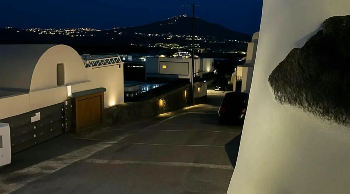 Property of 3 studios Santorini for sale 2