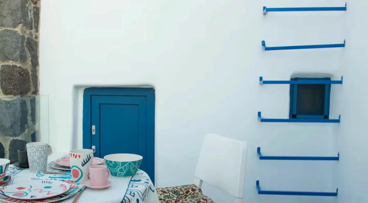 Property of 3 studios Santorini for sale 5