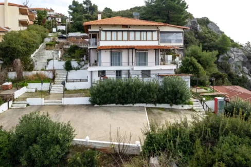 Seafront Property in Halkidiki for Sale: Rooms & Restaurant 5