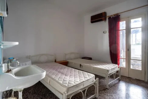 Seafront Property in Halkidiki for Sale: Rooms & Restaurant 6