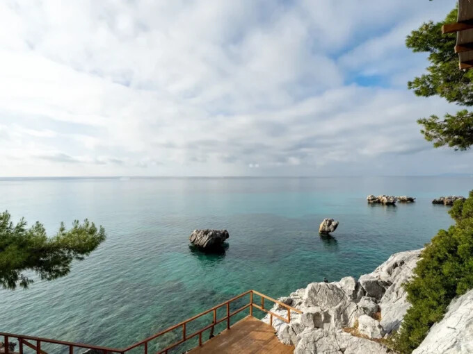 Seafront Property for Sale in Halkidiki – €1.8M