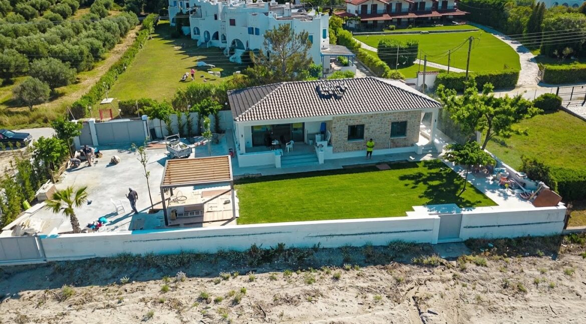 Seafront Villa Kassandra Chalkidiki for sale, Kallithea area 1